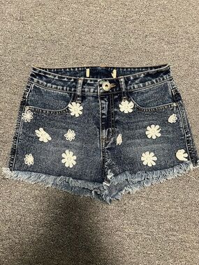 Guess Girl’s Blue Denim Daisy Appliqué Shorts